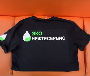 футболка черная два цвета 2